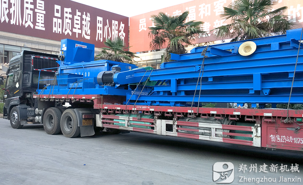 600稳定土拌合站主机装车
